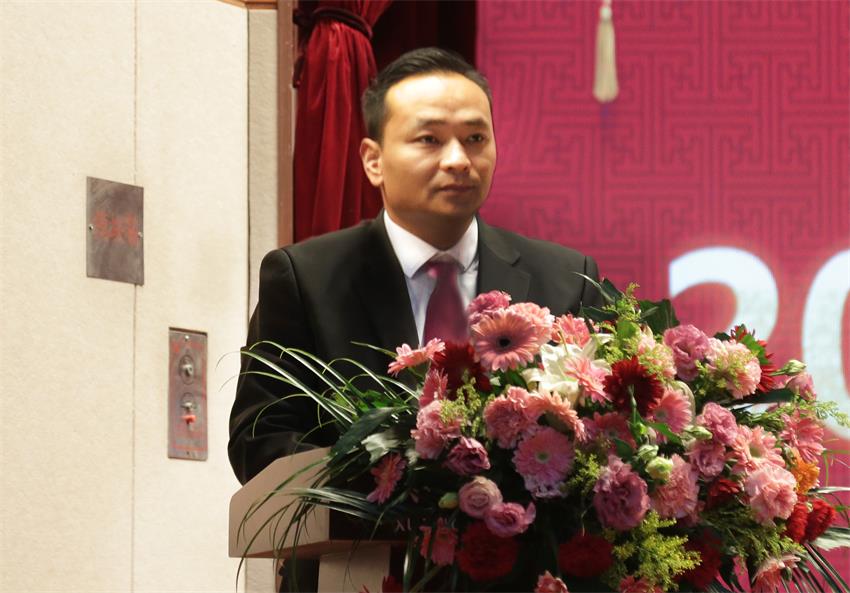 集团副总、纪委副书记张成彪同志作九州体育“关于2018年违纪违规及重大事故责任单位的通报及处理决定”